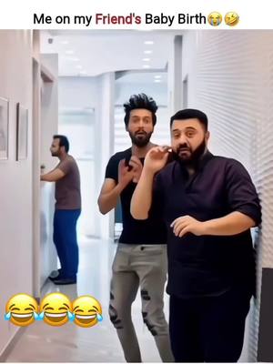 A post by @roseberryofficial on TikTok caption: #😂😂😂 #foryoupage #funnyvideos #foryou #fyp 