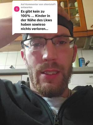 A post by @angel_warthunder on TikTok caption: Antwort auf @silentstef1 #realtalk #lkwfahrerausleidenschaft #40t #Anhänger #lkw #Sicherheit #Diskussion #routine #wtf 