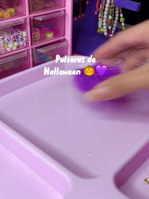 A post by @kukishoop_ on TikTok caption: Pulseritas bonitas 💜 #accessories #bisuteria #fyp #halloween 