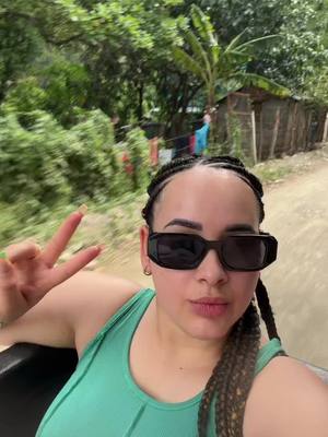 A post by @cruzm19 on TikTok caption: #Vacation #RD