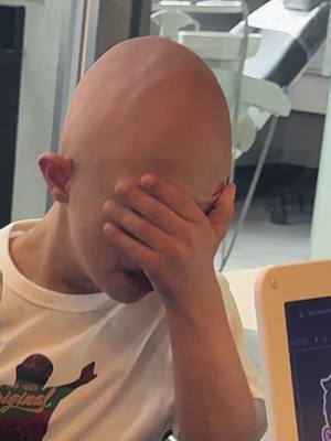 A post by @tiopaulobonavides on TikTok caption: PARTE 1- Ain eu amo tanto … mais tantoooo! As vezes precisamos usar uma voz um pouco mais firme, para o paciente entender que não é um (não ou um choro) que vai “ganhar” do profissional capacitado! Mas entenderam oq eu disse? C-A-P-A-C-I-T-A-D-O, não é gritar mais que o paciente é usar técnica, é saber que nem sempre o atendimento será mágico! 🥹😢 Mas independente do que acontecer, vamos fazer! 🤗Pois é o tratamento humanizado é o melhor para o paciente SEMRPE! #sindromededown #tiopaulo #tiopaulobonavides 