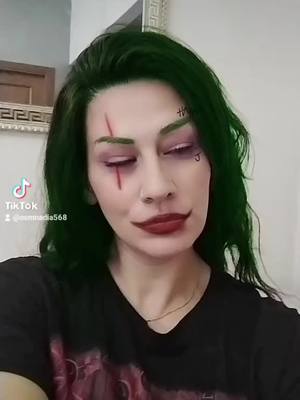 A post by @osmnadia568 on TikTok caption: #fypシ゚viral #tik_tok #CapCut #fyp #vidio 