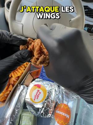 A post by @mrzbil on TikTok caption: Petite commande dans mon resto préféré @Pepe Chicken Comme d’hab’ c’est carré #Mukbang #Foodie #asmr #friedchicken #eating #manger #degustation #pepechicken #fastgoodcuisine #wings #pouletfrit #cheese #food