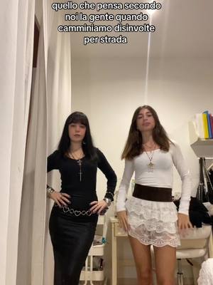 A post by @anitaemartina on TikTok caption: streghe misteriose potentissime 