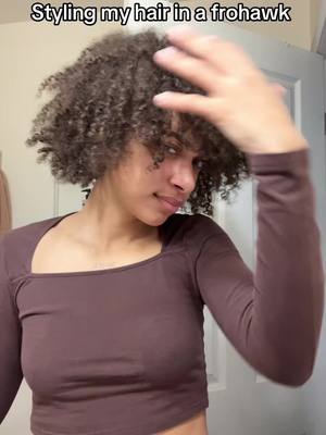 A post by @jevkelley on TikTok caption: 🙂‍↕️❤️#curlyhairtutorial #naturalhairstyles #fyp 