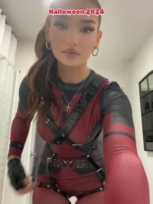 A post by @georgianacatalinaa on TikTok caption: #deadpool #halloween #fyp #foryou #foryoupage 