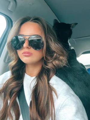 A post by @xoemilyforsgren on TikTok caption: the worst passenger princess 