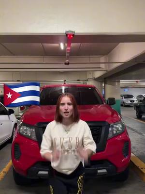 A post by @mariamarcos2713 on TikTok caption: Shulada de baile 🇨🇺🇨🇺🇨🇺 @CosiPanda🐼🦂 