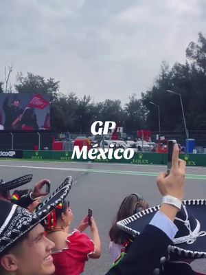 A post by @ridelft on TikTok caption: Asi se vivio el GP mexico F1 de tras de camaras.#gp #gpmexico #f1 