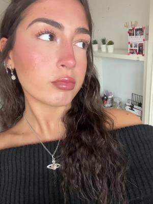 A post by @elena.charchi on TikTok caption: Iykyk 