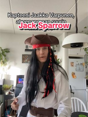 A post by @sihvoallu on TikTok caption: Mikä sun halloween asu on? #halloween #jacksparrow #piratesofthecaribbean #potc #foryou #fry #sinulle 