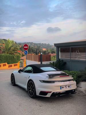 A post by @loann_ld on TikTok caption: 992 Turbo S🩶🩶