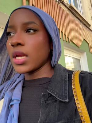 A post by @yande230 on TikTok caption: #tiktoksenegal221❤️❤️ #senegalaise_tik_tok #pourtoi #viral #tiktoksenegal221 #tiktokfrance🇨🇵 #dip #dipdoundouguiss 