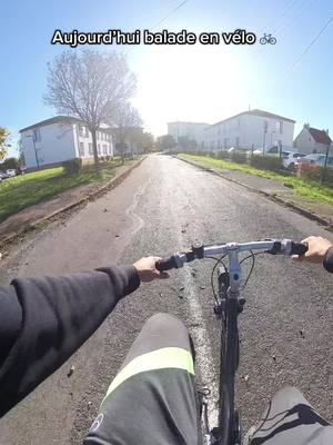 A post by @mhletsgoo on TikTok caption: #pourtoi #fypシ゚ #pov #bikelife 