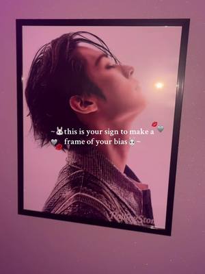 A post by @_stray.k on TikTok caption: IM SO HAPPY #leeknow #leeminho #skz #straykids #stay #fyp #frame 