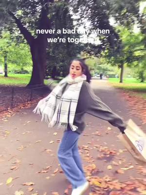 A post by @headdachess on TikTok caption: bless this weather #fyp #london 