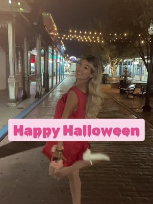 A post by @riannmarie on TikTok caption: stay in my good graces😪💋#halloween #halloweenlook #sabrinacarpenter #shortnsweet #goodgraces #happyhalloween @Sabrina Carpenter @Team Sabrina 