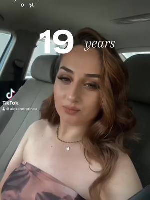 A post by @alexandratinau on TikTok caption: #CapCut 