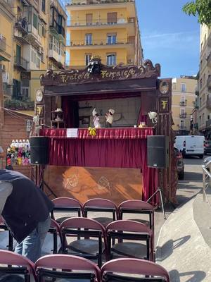 A post by @ on TikTok caption: LE MARIONETTE NAPOLETANE.. #perte #tik_tok #tikto #marionette #pulcinella #teatro #vincenzosalemme #napoli #napoletano #napolinelcuore #artisti #artistidistrada #commedianapoletana 