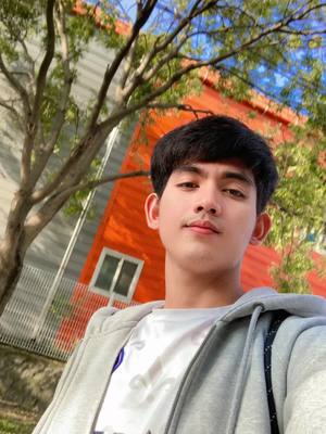 A post by @meng_heng34 on TikTok caption: ភ្លេងពីរេាះ🥹🥺#កូនអ្នកកំពង់ចាម 