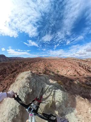 A post by @tomguillo_mtb on TikTok caption: Steep lineee 📉 #mtb 