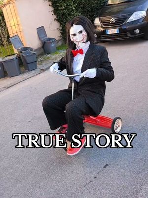 A post by @ciocoreto on TikTok caption: True story.  #saw #sawcosplay #jigsaw #jigsawcosplay #cosplay 