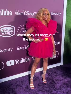 A post by @everythinglydia on TikTok caption: All imma say is 🗣️BLACK GIRL DIGITAL AWARDS!! 🏆🏆 I opened & closed the show singing so…..🗣️prepare to be sick of me!!! 😂 It was a VIBE!!!  @blackgirldigital Awards 🔥🔥 #blackinfluencerweekend #bgdawards2024 #blackgitlmagic