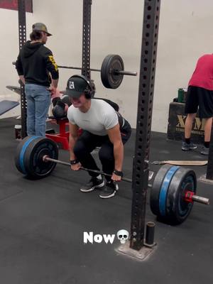 A post by @aedyn.l on TikTok caption: #CapCut #gym #deadlift #lockedin #motivation 