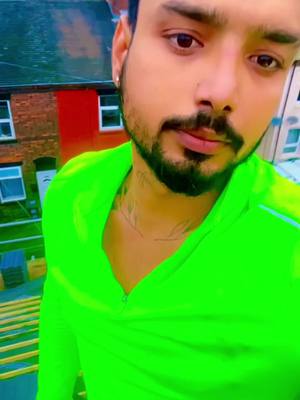 A post by @kinder___0001 on TikTok caption: #uklife🇬🇧🇬🇧🇬🇧🇬🇧🇬🇧 #usa🇺🇸 #sidhumossewala 