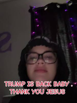 A post by @saraniccoolle on TikTok caption: #trump2024🇺🇸 #donaldtrump2020 #rebublicanfam #djt2024🇺🇸 #makeamericagreatagain🇺🇸❤️ 