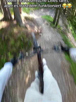 A post by @oli.fbs on TikTok caption: blind Strecken fahren beste 😂💯 #mtb #mtblife #mtblifestyle #mtblifestyle #downhill #freeride #enduromtb @houseofbikes 