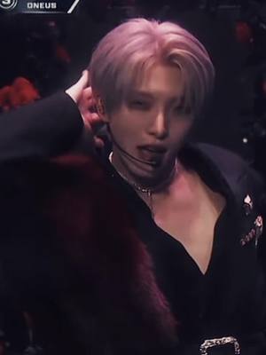 A post by @hixseoho on TikTok caption: Was too lazy to edit but blonde vampire seoho motivated me real quick 🚶🏻‍♀️ #oneus #seoho #kpop #fyp #rtk2 #seohoedit 