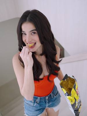 A post by @annecurtissmith on TikTok caption: Oooh, can you hear that crunch?! 💛 Just tried the new Lay's Double Crunch, and wow! It’s got those deeper ridges that take the crunch game to a whole new level! Each bite is packed with real potato flavor that’s irresistible. I’m loving how each bite is bigger, bolder, and bursting with flavor! My current faves? Overloaded Nori Seaweed and Smokin' Barbecue. 🤤 Perfect for those craving that next-level snacking experience 🔥💯 #LaysDoubleCrunch #DeeperRidgeMoreFlavorfulBite Have you tried it yet?