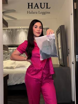 A post by @soynormapetris on TikTok caption: HAUL ✨📦. @halara_mexico  1 leggins 2 outfits 👁️✨ Estoy enamorada de estos leggins lo comodos que son y lo bien que horman, usa nuestro código de descuento “petris20” (20%off) y “petris999” (80 pesos de descuento en compras mayores a 999) . #halara #halaramex #fyp