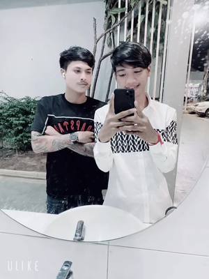 A post by @boy__sna on TikTok caption: B pozz❤️