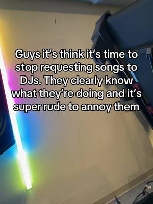 A post by @_frankiesims on TikTok caption: Hate pressing the wrong button #housemusic #dj 