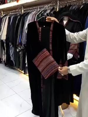 A post by @taiba_fashion on TikTok caption: #عبايات #عباية_العيد #لون #اسود #عبايات_خليجية #الشعب_الصيني_ماله_حل😂😂 #طرحات #vip #fyp 