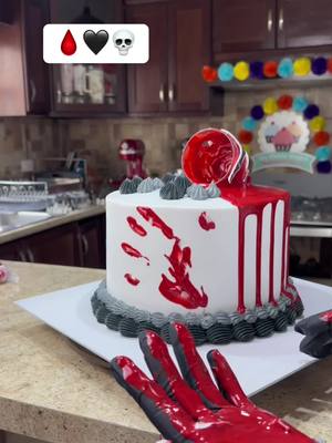 A post by @mydulceangel on TikTok caption: Resumen pastel con royal icing ENCO y colorante súper rojo🩸 💀 #royalicing #drip  