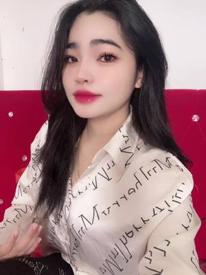 A post by @lusy1678 on TikTok caption: Còn nợ em muôn ngàn lời hứa #tiktok #single #xybca 