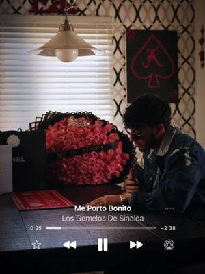 A post by @abraham.uribe on TikTok caption: Me Porto Bonito 💐 #regionalmexicano #corridos #paratii #viral #mexico🇲🇽 #losgemelosdesinaloa #ranchohumilde 