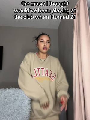 A post by @kimm_ssoto on TikTok caption: the music entered my soul💀 #clubs #musica #relatable #fyp #fun #party 