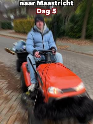 A post by @metdetandemnaarmarokko on TikTok caption: Ik ben in Nijmegen en ik… Doneren kan via link in bio💪. #movembernlm#moyourownway