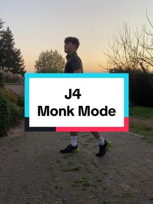 A post by @pierre_mla on TikTok caption: J4/49, beaucoup de sport aujourd’hui 😮‍💨 #monkmode #fitness #musculation #medstudent #challenge #gym #capcut_edit #fyp 