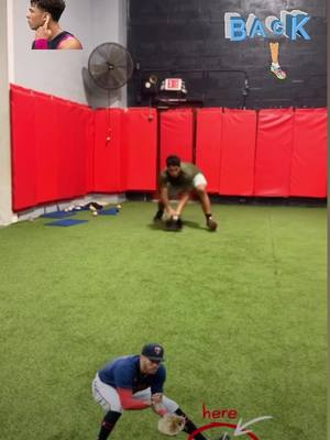 A post by @thebaseballfundamentals on TikTok caption: 🇩🇴coach ansres. #baseball #beisbol #perceverancia #dedication #éxito #parati #fyp 