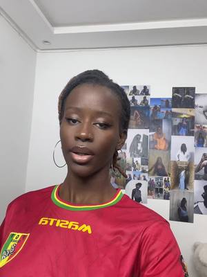 A post by @.mariamediarra on TikTok caption: #duett #visibilité 