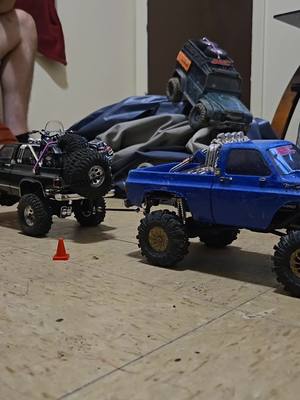 A post by @edgarham01 on TikTok caption: #k10life#tugofwar#traxxastrx4 