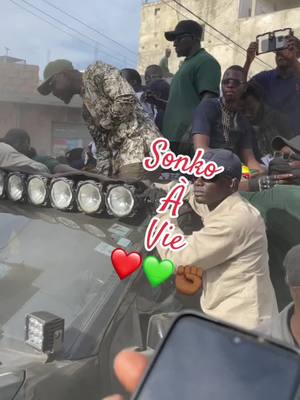 A post by @mouhamed02030 on TikTok caption: Y’A BAKH🥰 YA GOORÉ✊🏾  SONKO À VIE ❤️💚🇸🇳