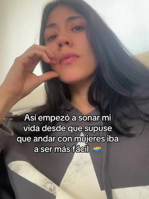 A post by @naancypaaz on TikTok caption: Aún así fue la mejor decisión 😂🥰🏳️‍🌈  #humor😂 #comedia #🏳️‍🌈 #novias #👩🏼‍❤️‍💋‍👩🏽 