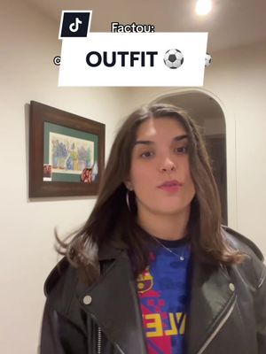 A post by @_martagimenez on TikTok caption: La cami del Barça fem de la temporada 21/22 es mi fav 😍 #SantJordi2024 #fyp #futbol #fcbfemení #barçafans 