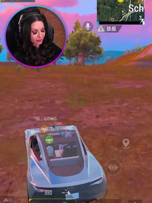 A post by @bellafoxgaming on TikTok caption: RATE my Quickscope 1-10